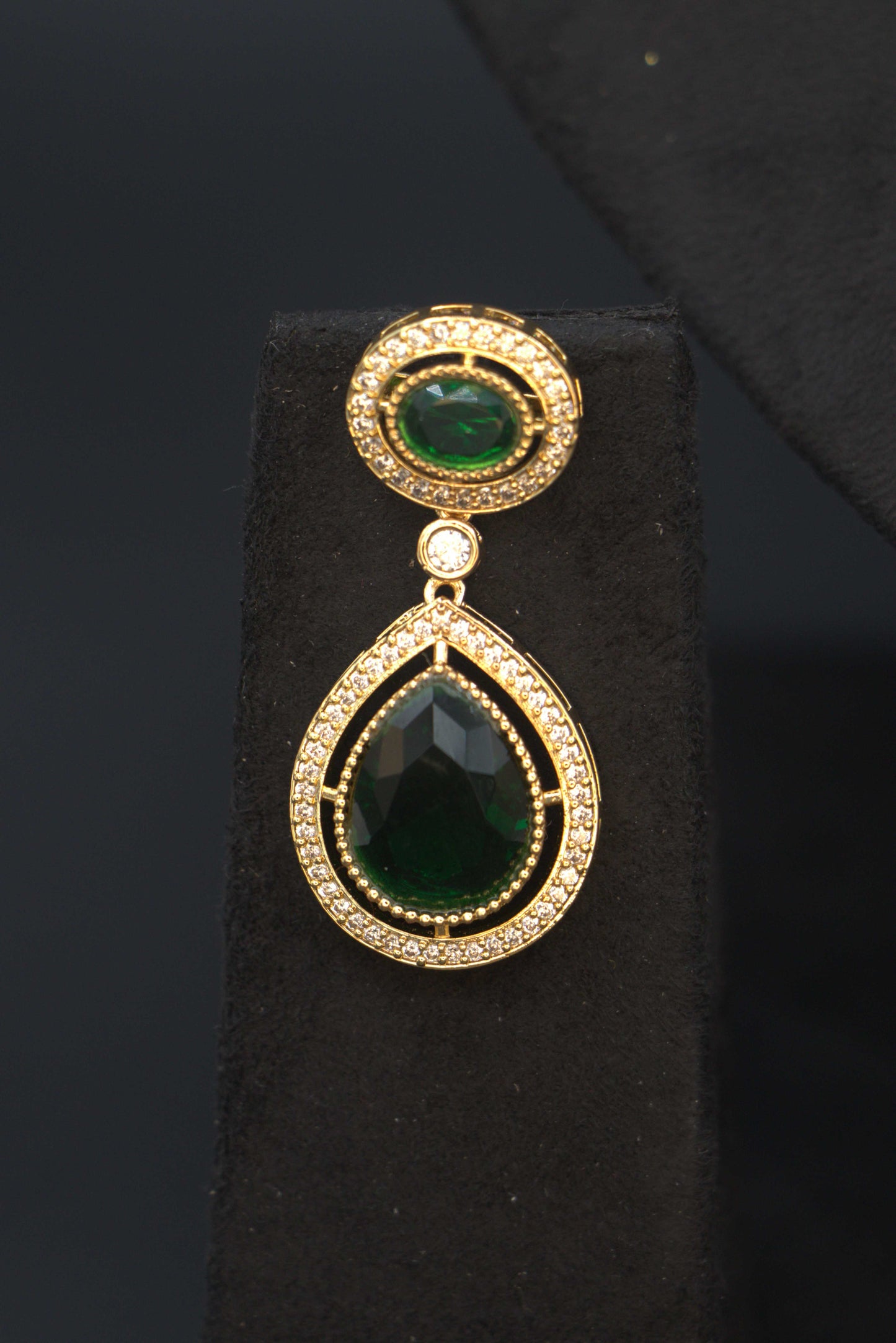 Emerald Kundan Bridal Necklace& American Diamond Necklace Set – Emerald Green Charm