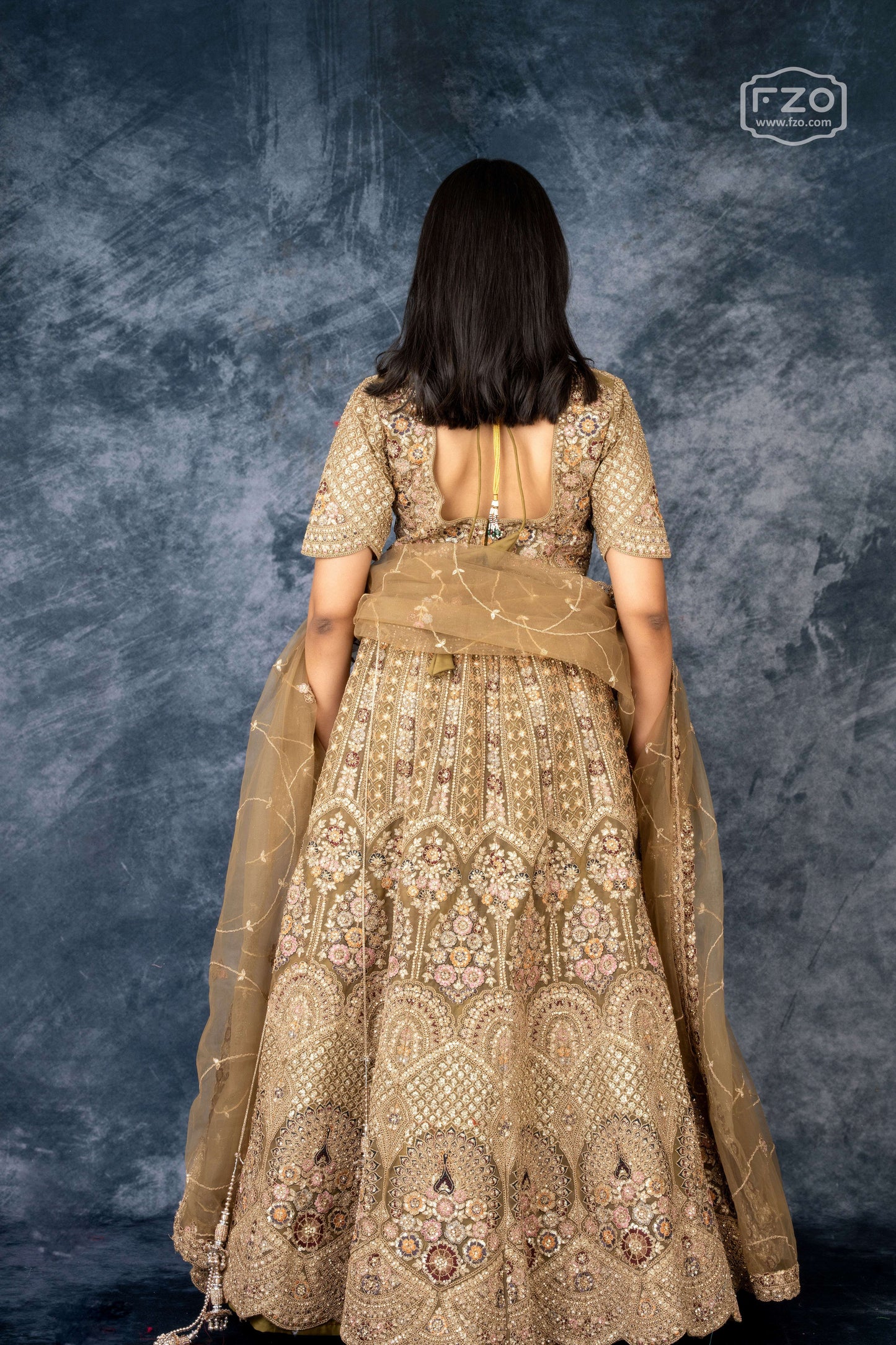 Champagne Royale – Golden Embroidered Bridal Lehenga