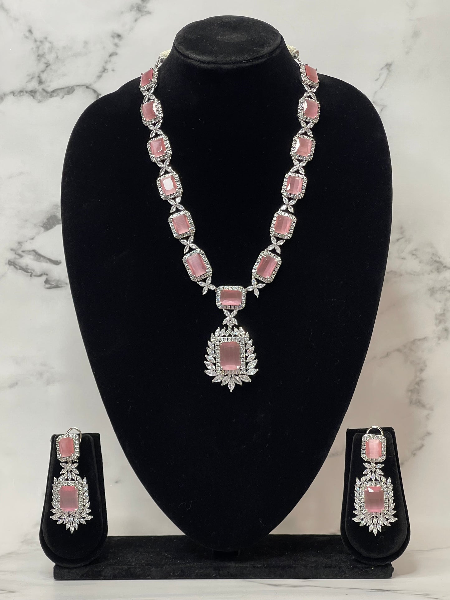 Rosé Royale – Rectangle Pink Stone Necklace Set