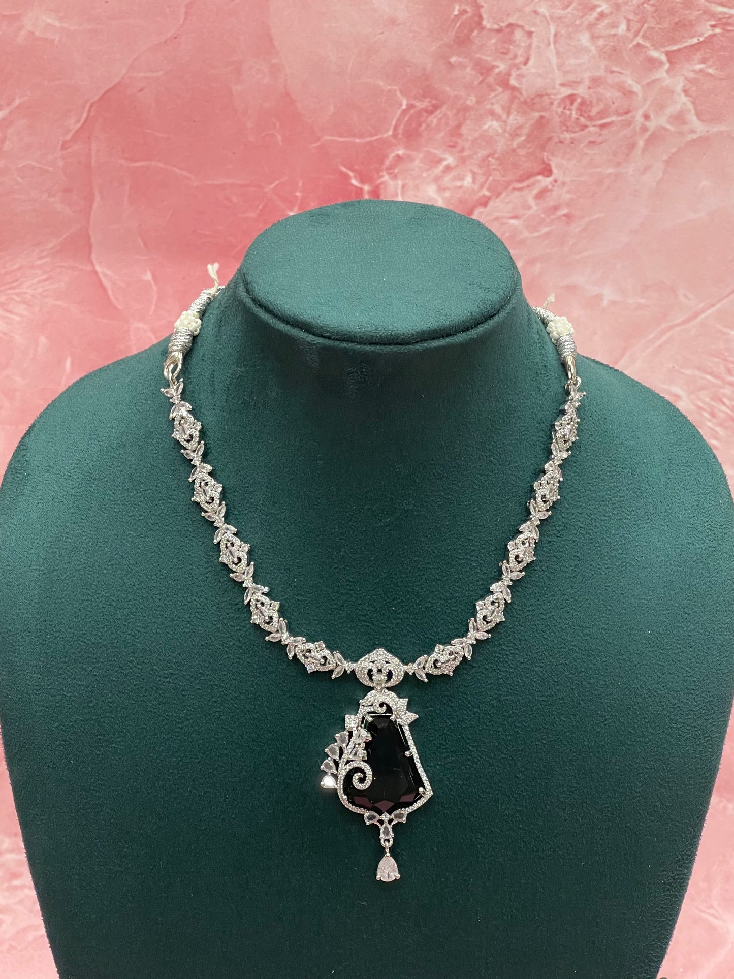Onyx Whirl Diamond Necklace Set