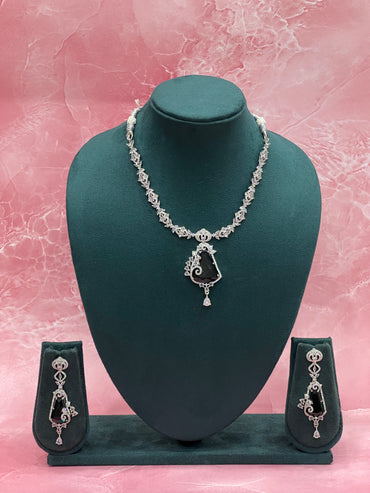 Onyx Whirl Diamond Necklace Set