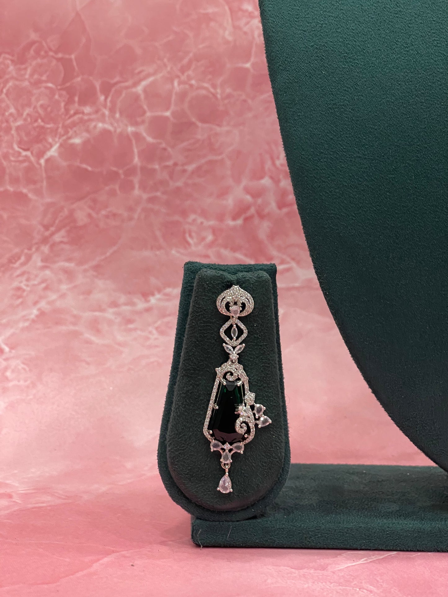 Onyx Whirl Diamond Necklace Set