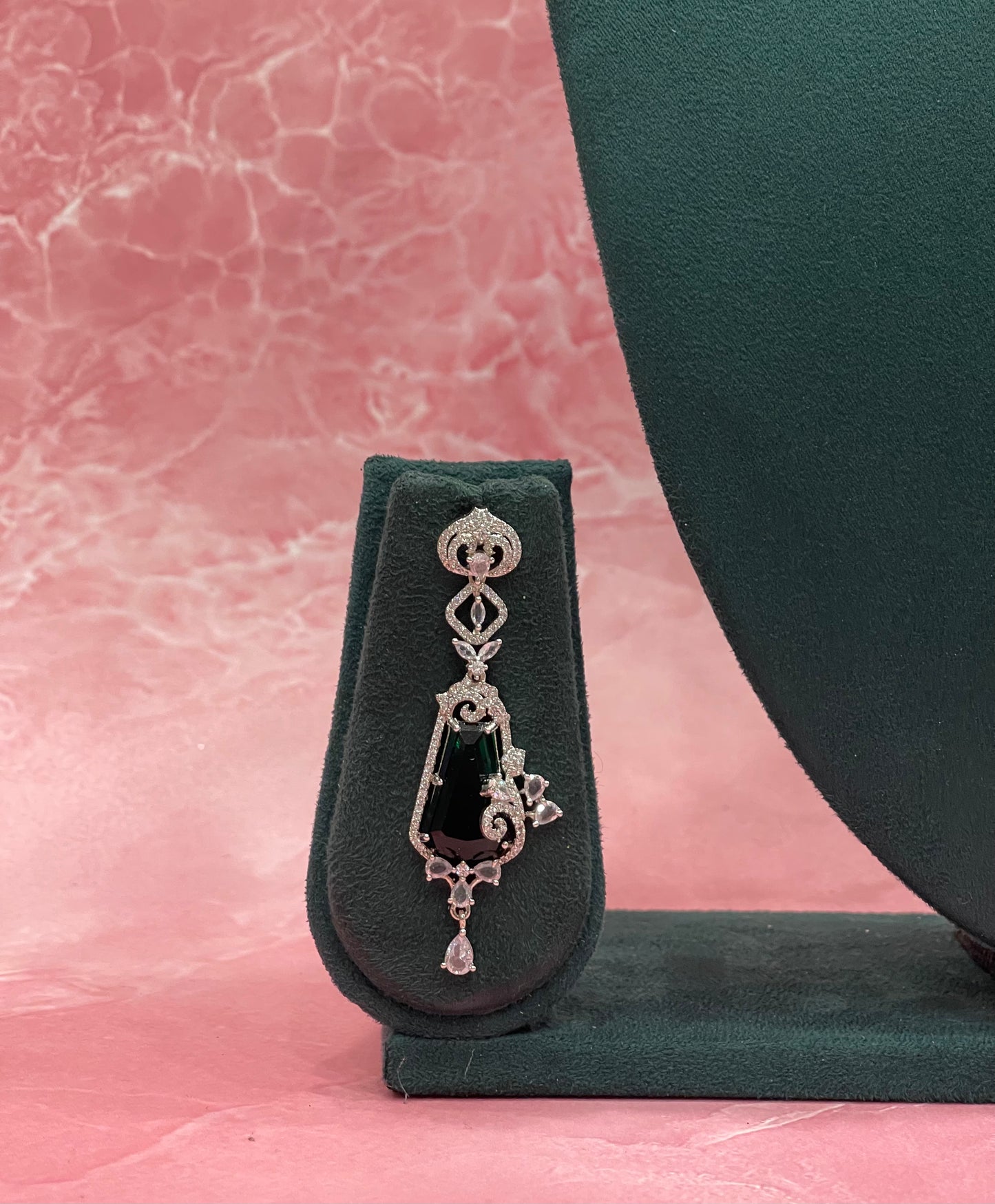 Onyx Whirl Diamond Necklace Set