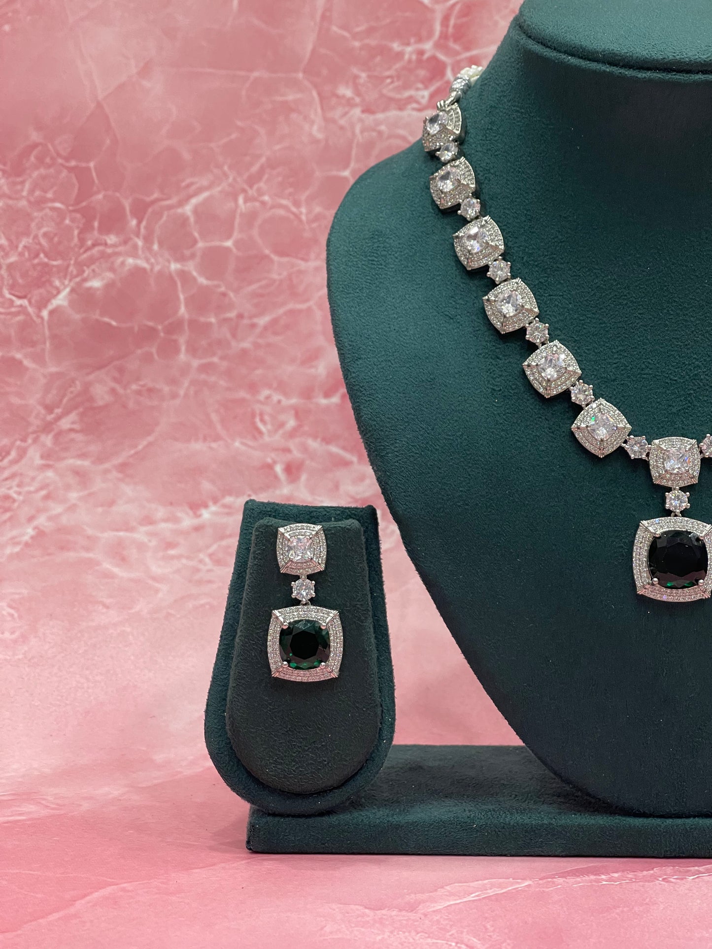 Emerald Black Stone Diamond Necklace Set