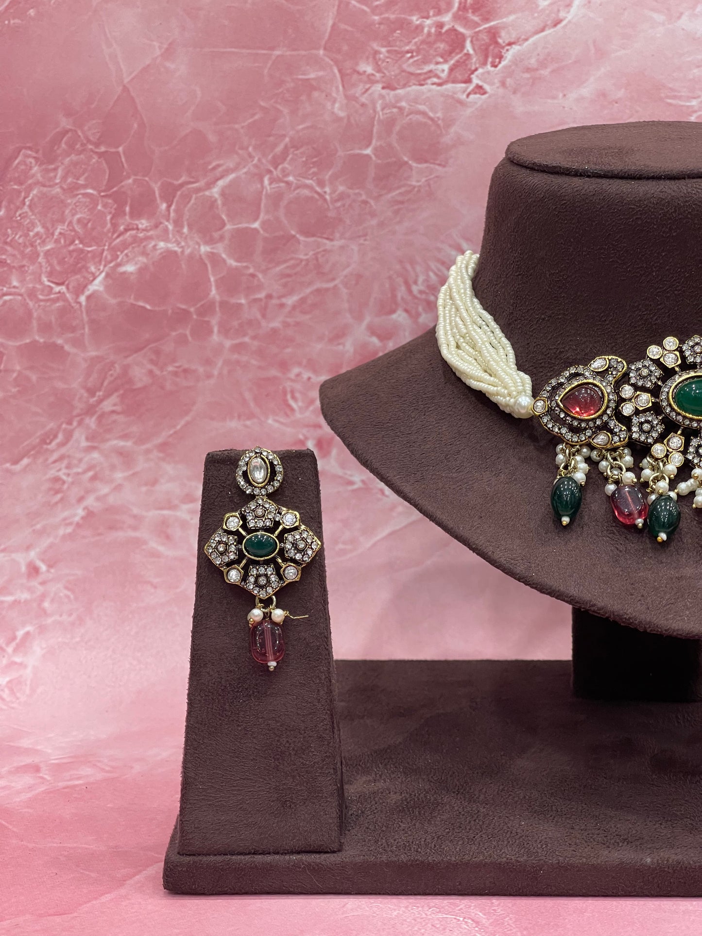 Heritage Pearl & Temple Bead Choker Set