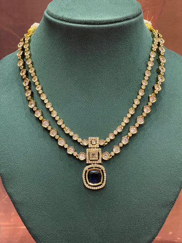 Regal Noir Gold Necklace Set