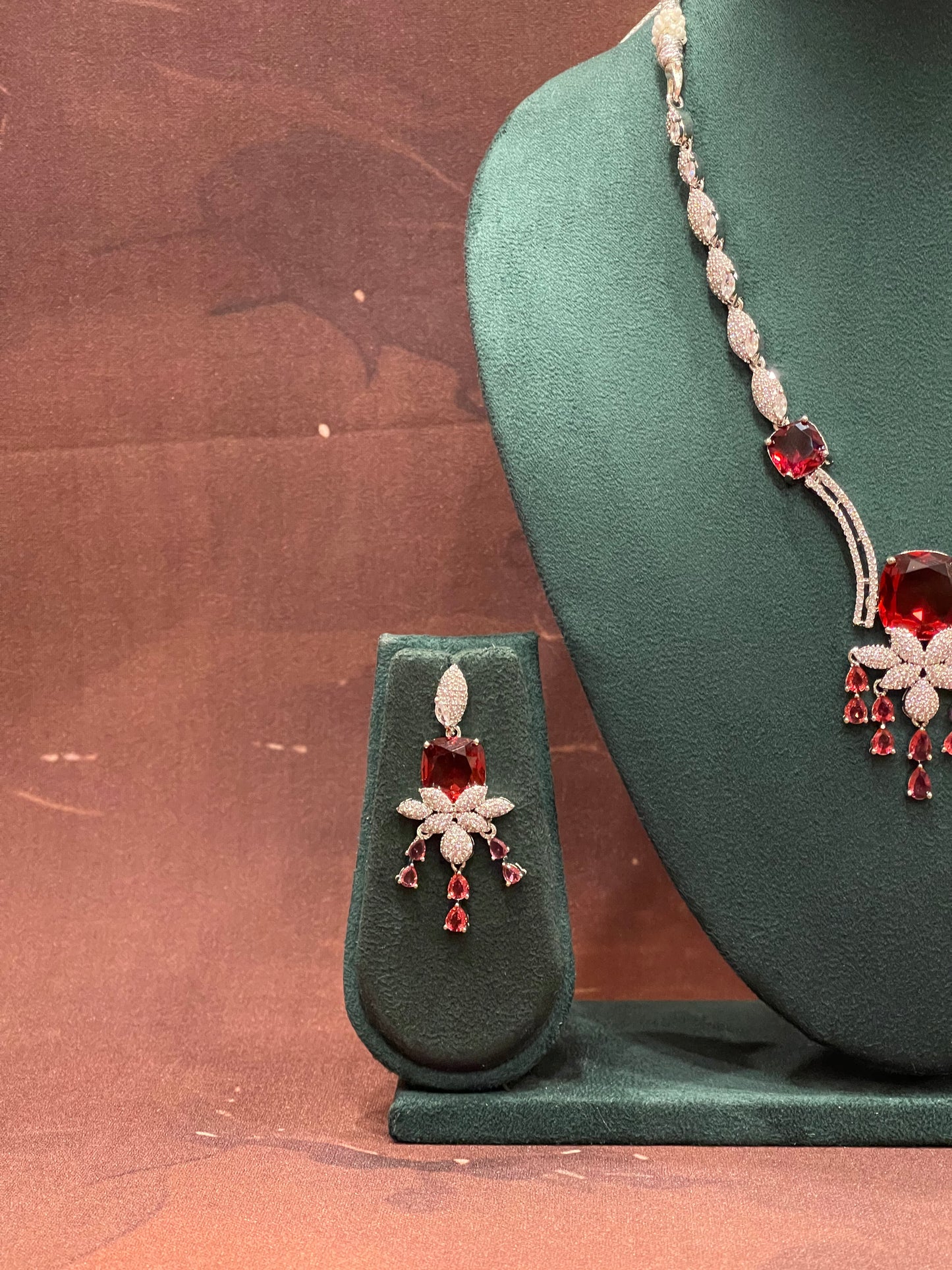 Crimson Cascade Royal Necklace Set