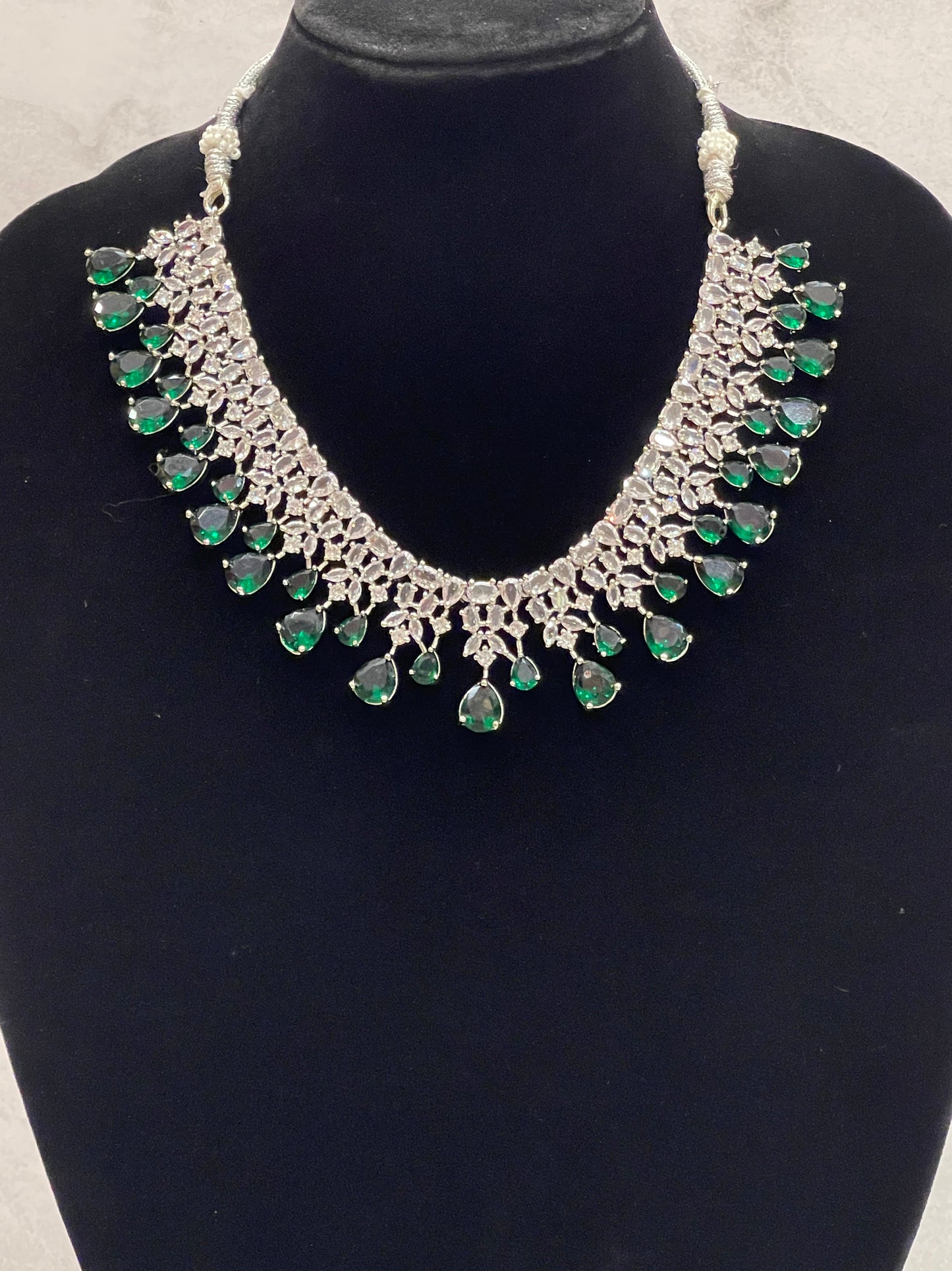 Emerald Radiance Diamond Necklace Set