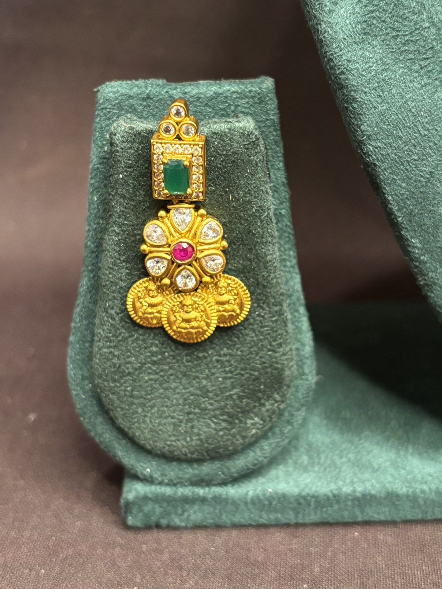 Royal Mint Gold Coin Temple Necklace Set