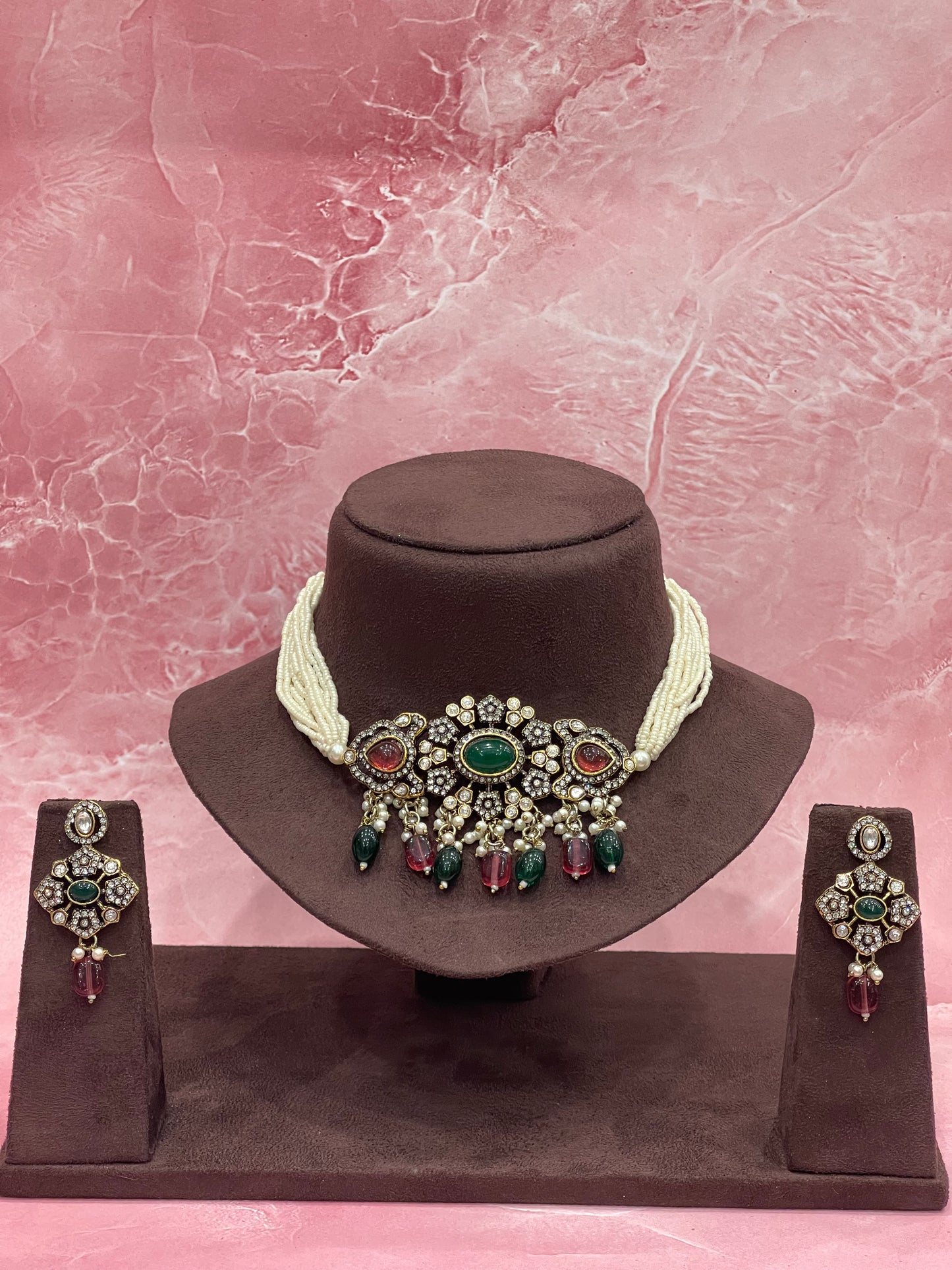 Heritage Pearl & Temple Bead Choker Set