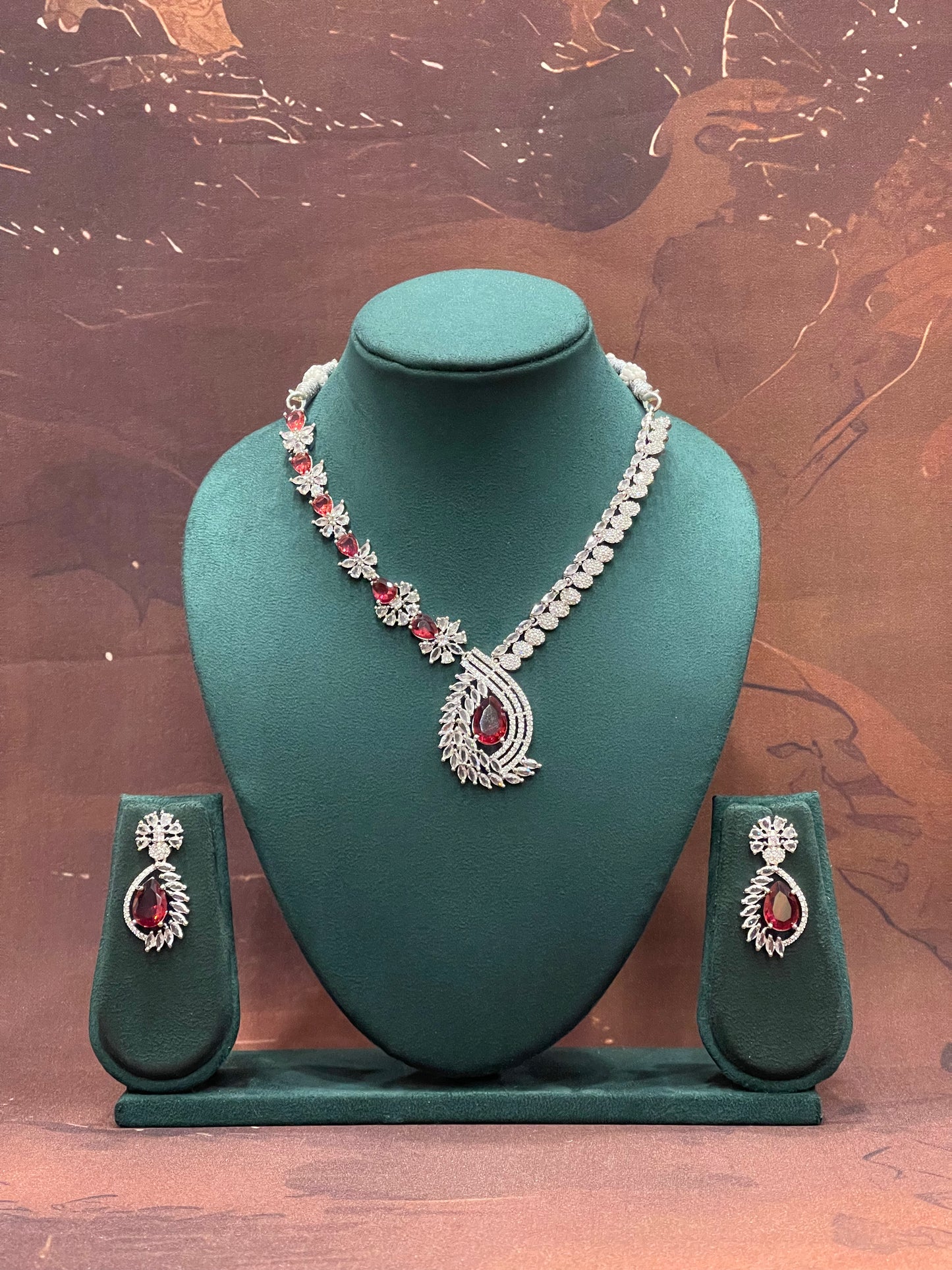 Crimson Sparkle Leaf Necklace Set
