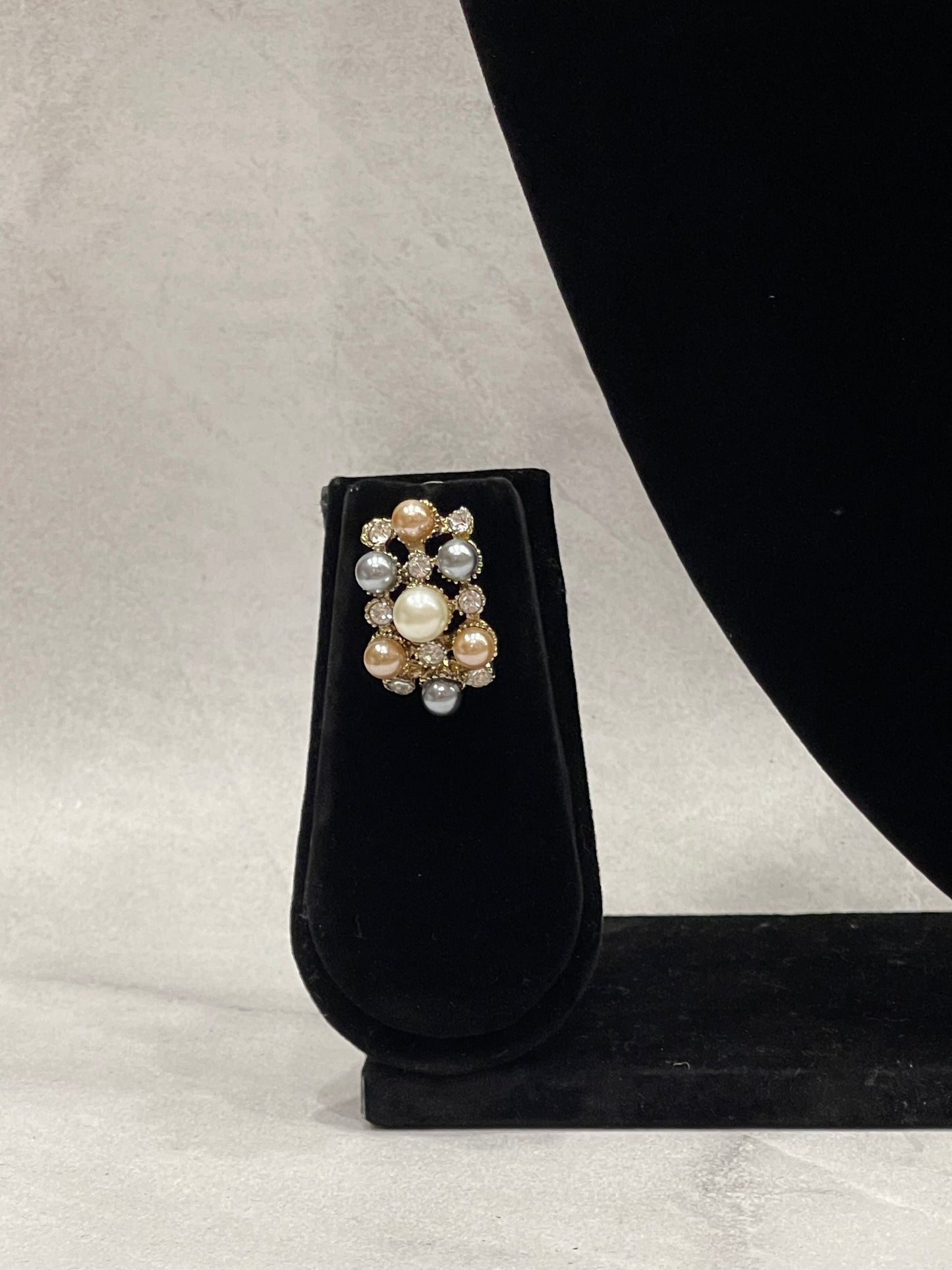 Classic Pearl Cluster Necklace Set