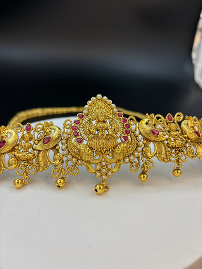 Regal Radiance – Gold & Ruby Bridal Vaddanam