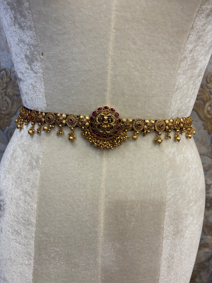 Heritage Blossom – Antique Gold & Ruby Bridal Vaddanam